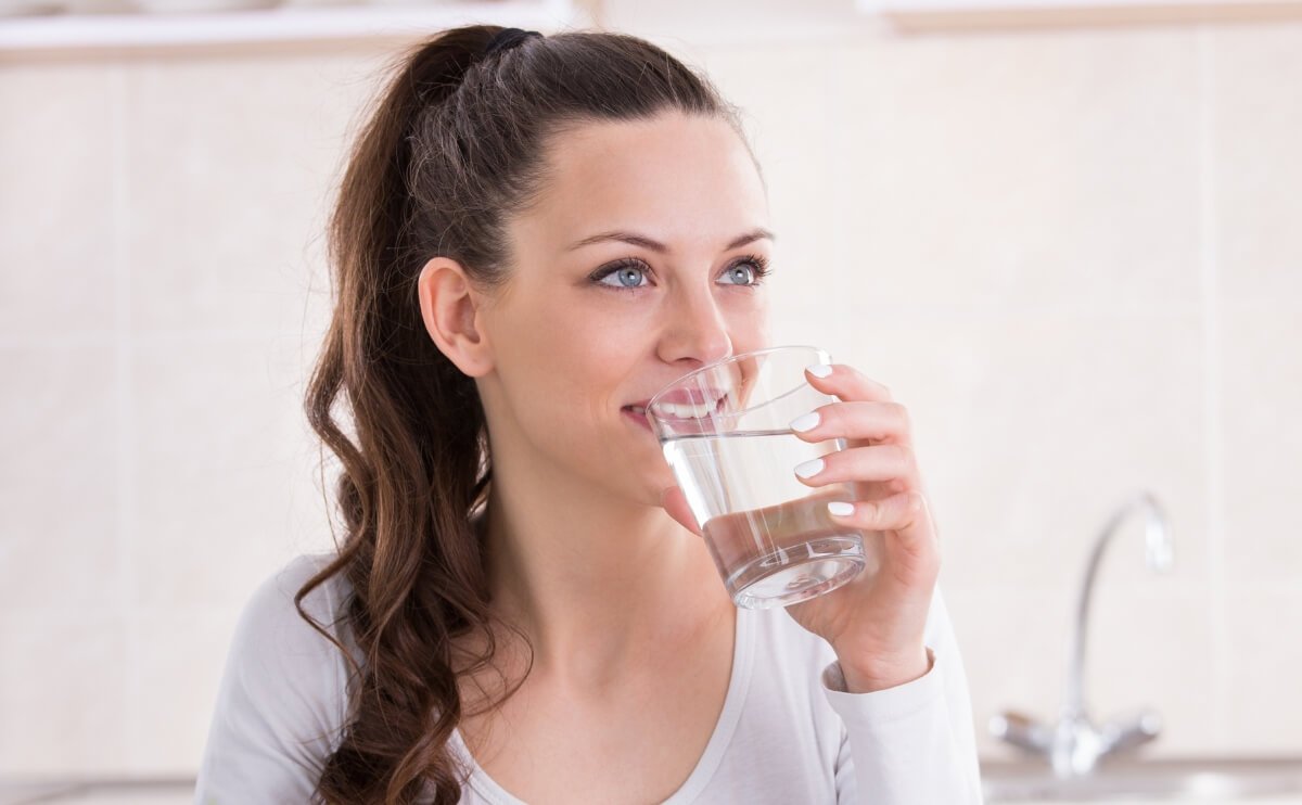 Agua Fría vs Agua Caliente para Beber: ¿Cuál es Mejor para la Salud?