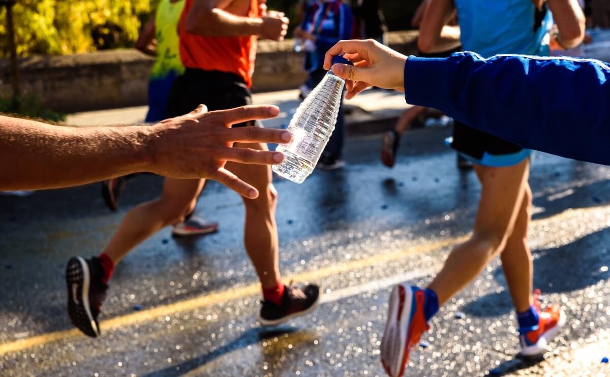 Agua Fría o Caliente en el Ejercicio: ¿Cuál es Mejor para Tu Rendimiento y Recuperación?